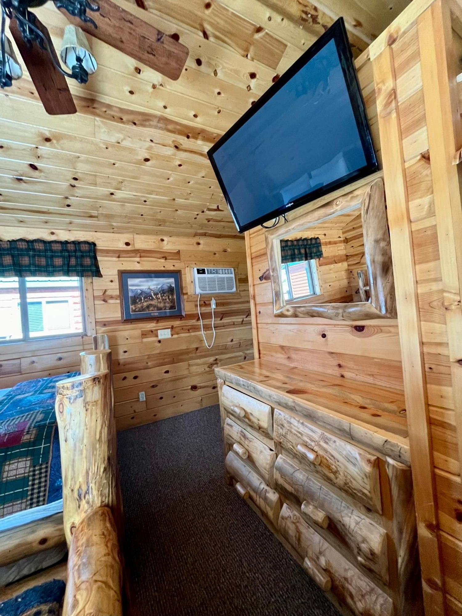 Badlands Frontier Cabins Wall Exteriér fotografie